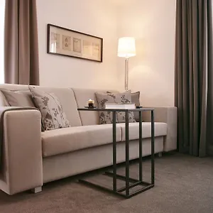 villa-na-vinici.praguehotelsweb.com/